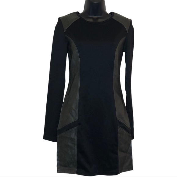 Caribbean Queen Dresses & Skirts - Caribbean Queen Snake Contrast Black Mini Dress. NWT.